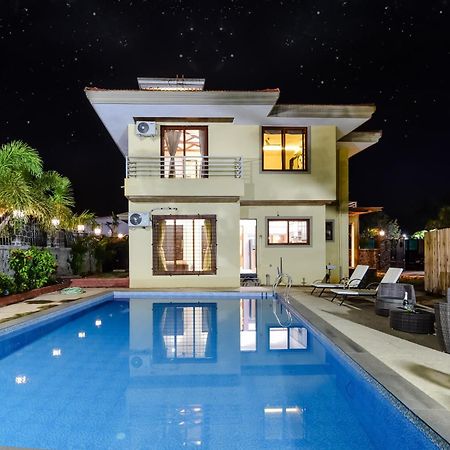 Lifeline Villas - Luxurious Taraangan 4 Mountain View Villa With Biggest Pool And Huge Open Area Lonavala Dış mekan fotoğraf