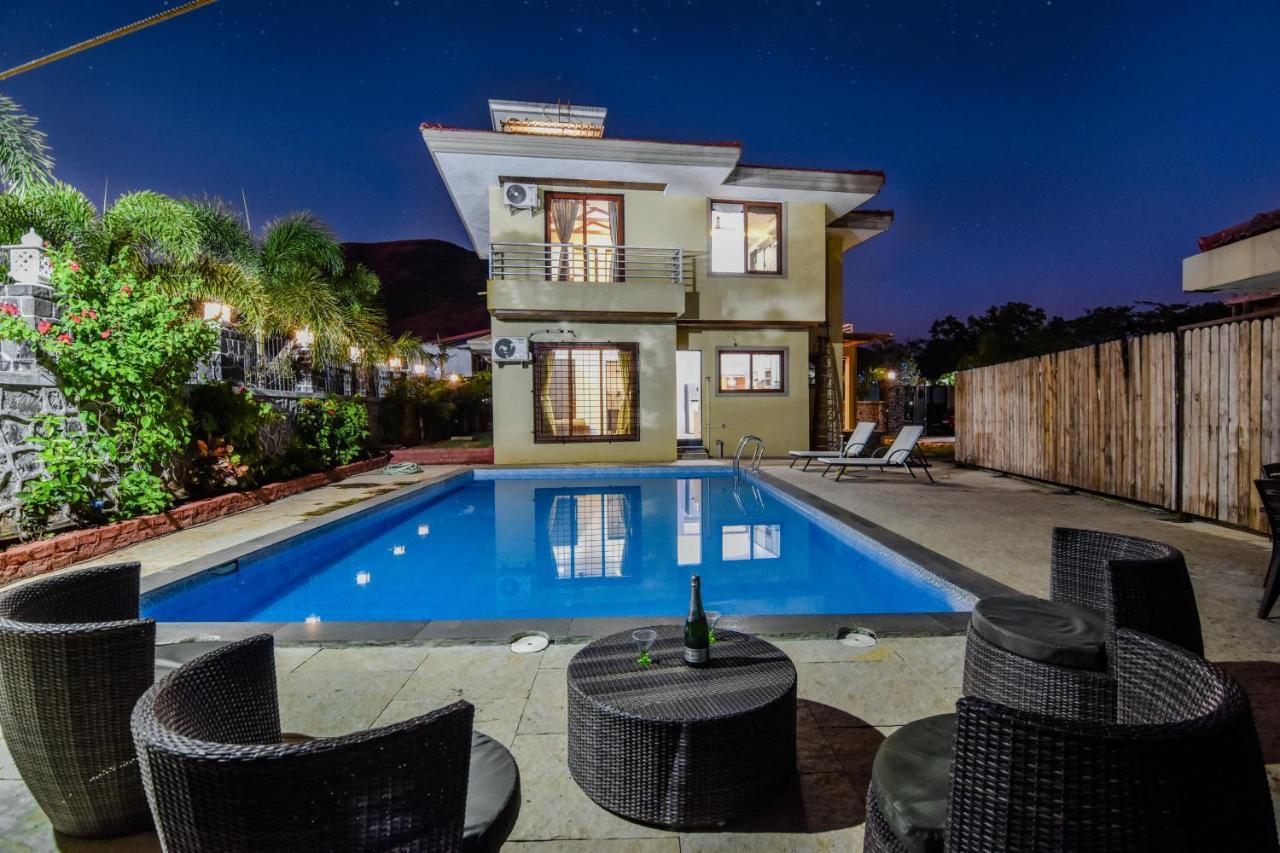 Lifeline Villas - Luxurious Taraangan 4 Mountain View Villa With Biggest Pool And Huge Open Area Lonavala Dış mekan fotoğraf