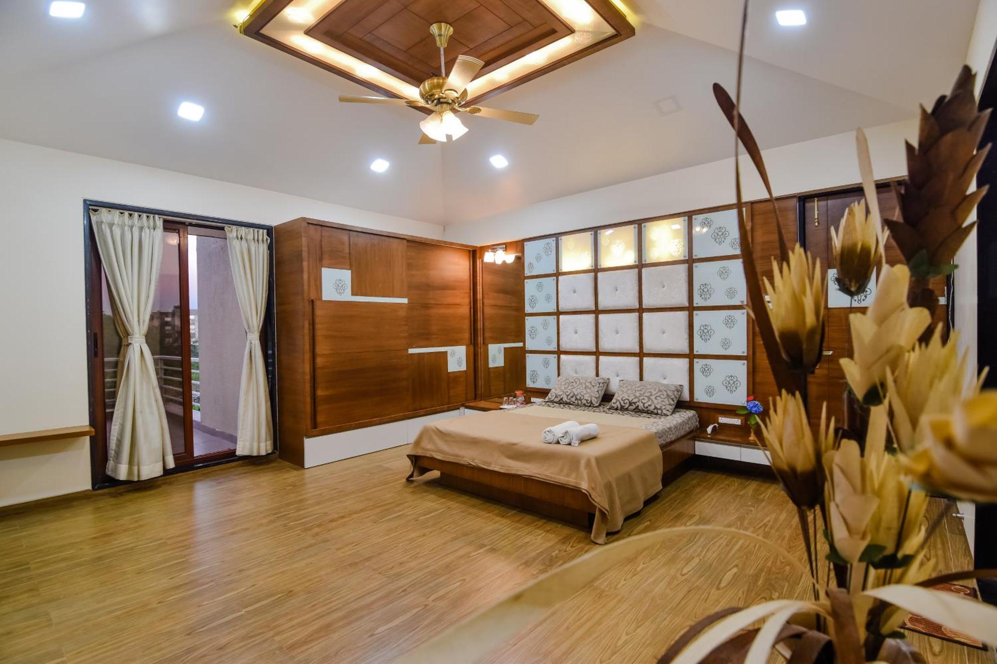 Lifeline Villas - Luxurious Taraangan 4 Mountain View Villa With Biggest Pool And Huge Open Area Lonavala Dış mekan fotoğraf