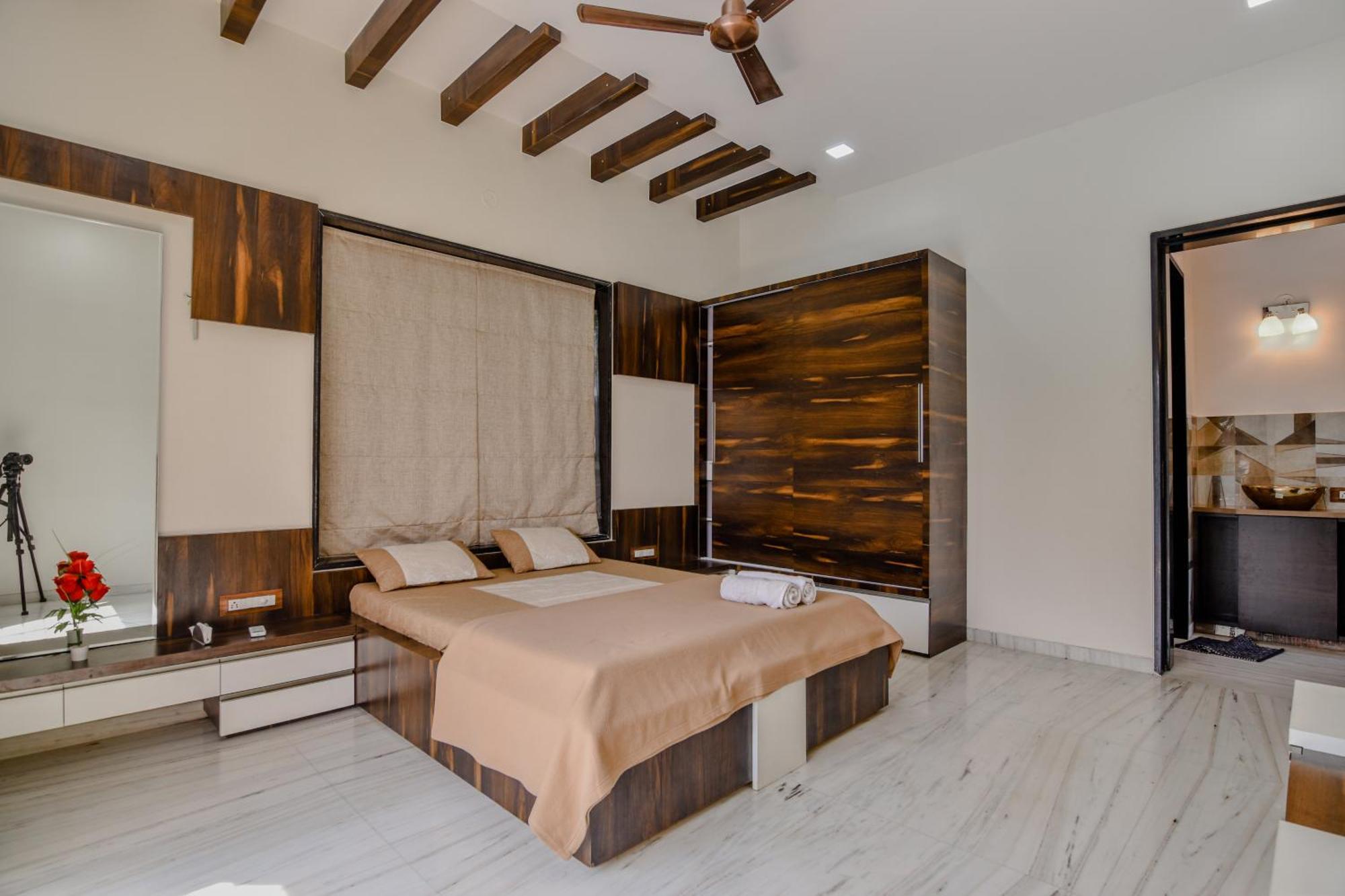 Lifeline Villas - Luxurious Taraangan 4 Mountain View Villa With Biggest Pool And Huge Open Area Lonavala Dış mekan fotoğraf