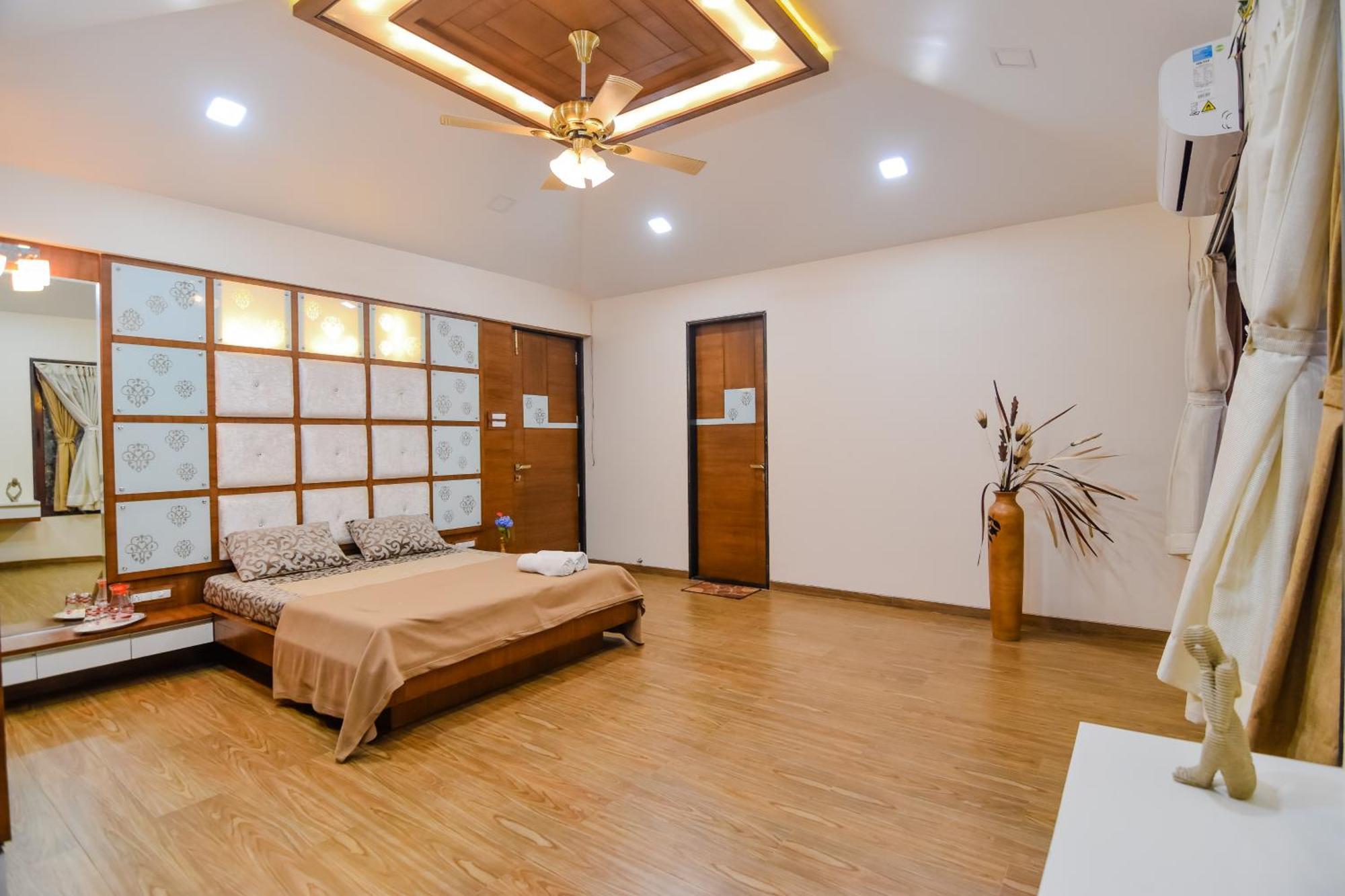 Lifeline Villas - Luxurious Taraangan 4 Mountain View Villa With Biggest Pool And Huge Open Area Lonavala Dış mekan fotoğraf